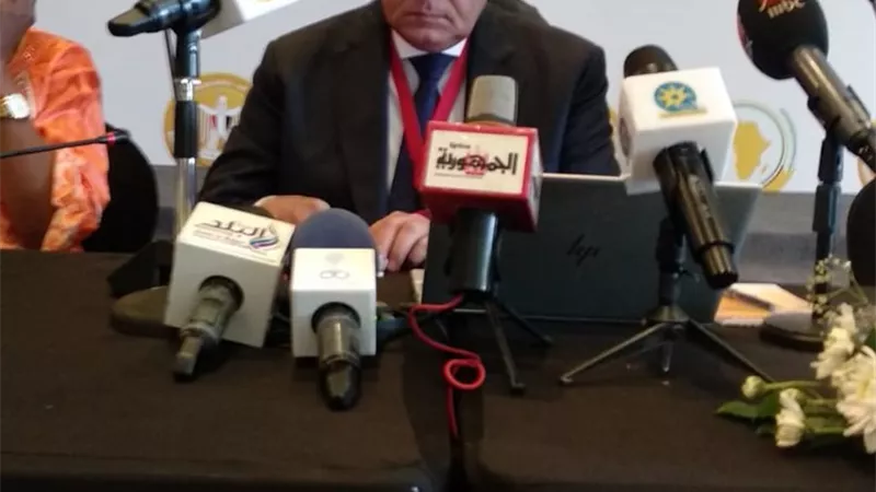 إحالة 79 من العاملين بالإدارة المحلية إلى النيابة العامة والإدارية