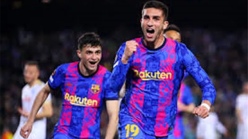 توريس يرد على إنتقادات جماهير برشلونة