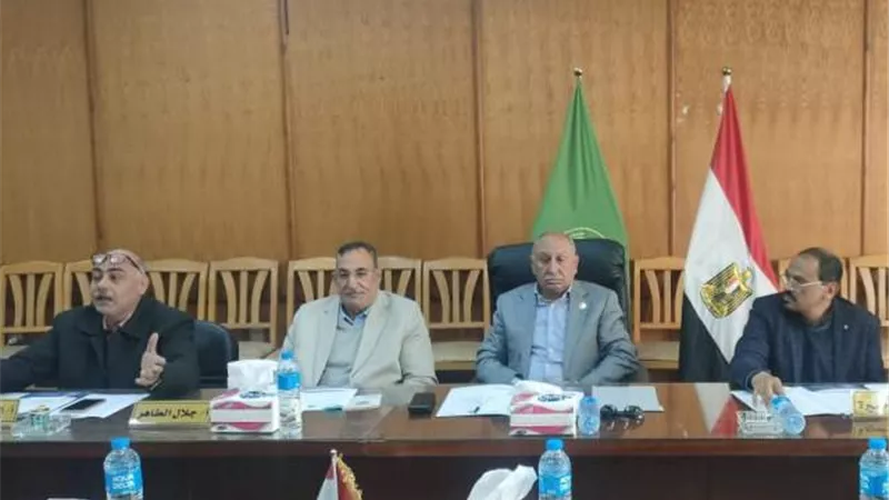 ١٠ منافذ جديدة لبيع السلع الغذائية بالإسماعيلية