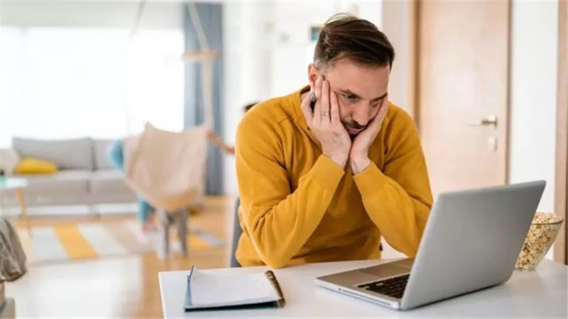علماء يحددون عواقب العمل عن بعد على صحتنا