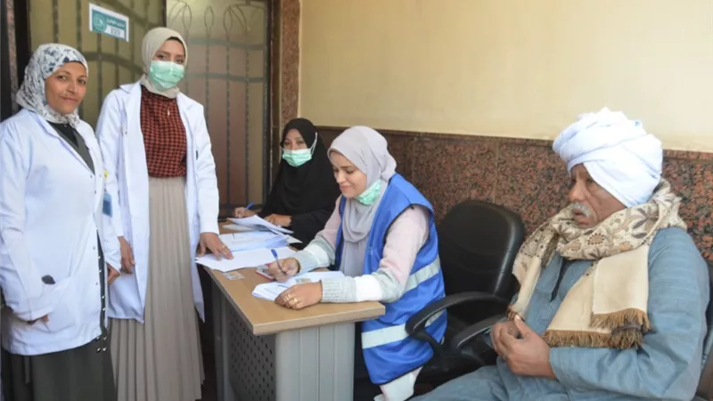 قافلة طبية مجانية بالدقيرة جنوب الأقصر لخدمة المواطنين