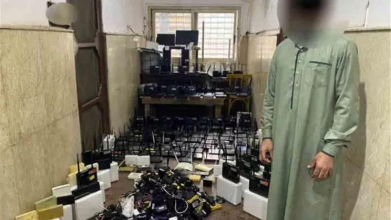 ضبط القائم على إدارة منظومة إنترنت بدون ترخيص بالبحيرة