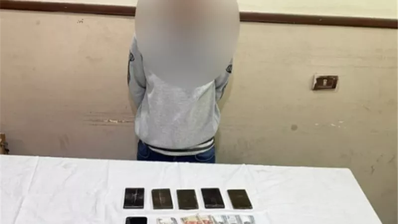 ضبط كمية من المواد المخدرة بحوزة شخص بالقاهرة