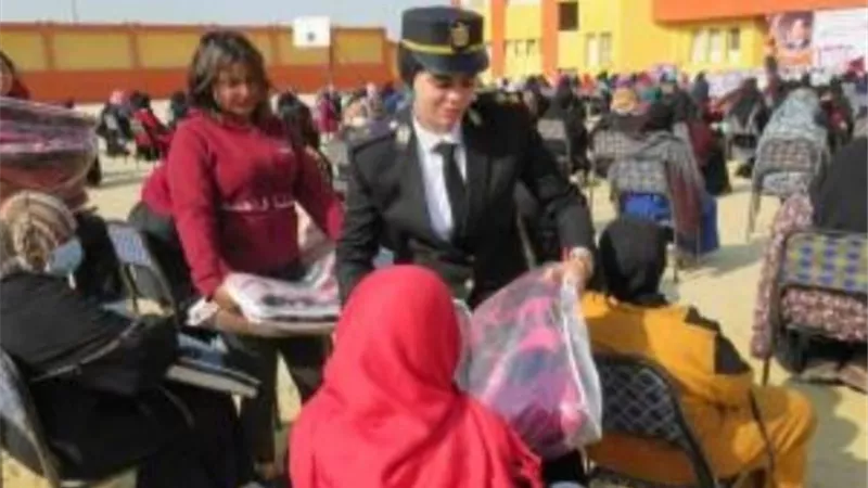 الداخلية توجه قوافل في المحافظات