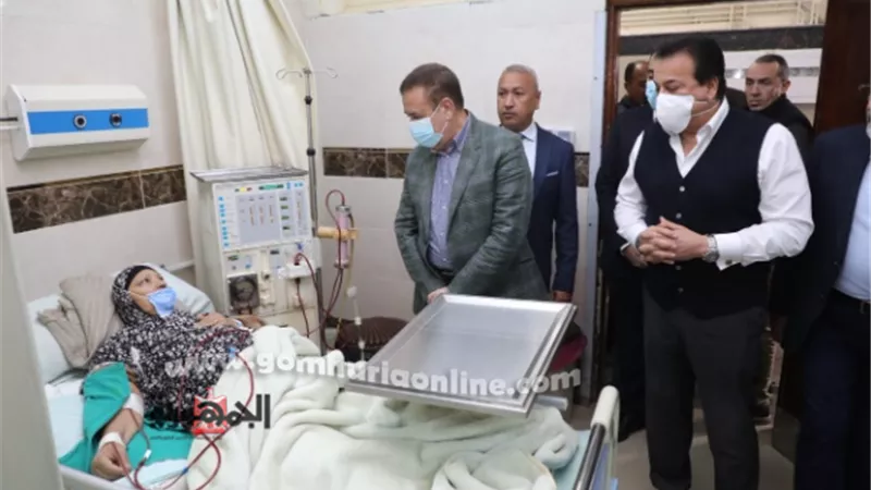 وزير الصحة يوجه بسرعة توفير سرير رعاية لمريض مصاب بجلطة مخية