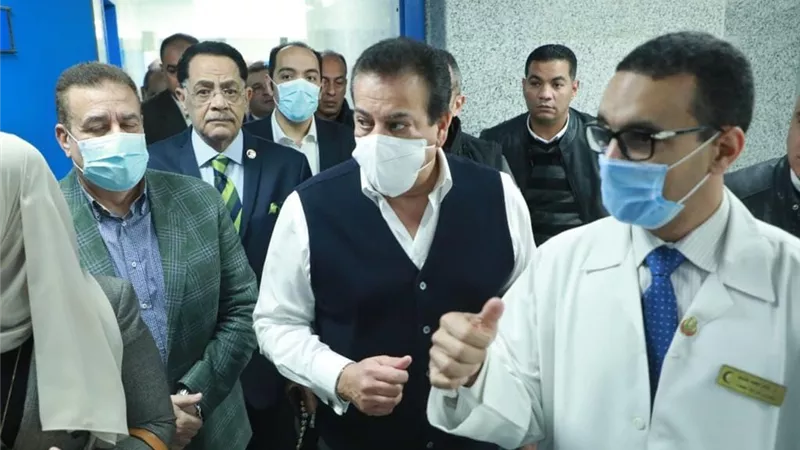 وزير الصحة يتفقد مستشفى الطوارئ داخل شبين الكوم التعليمي