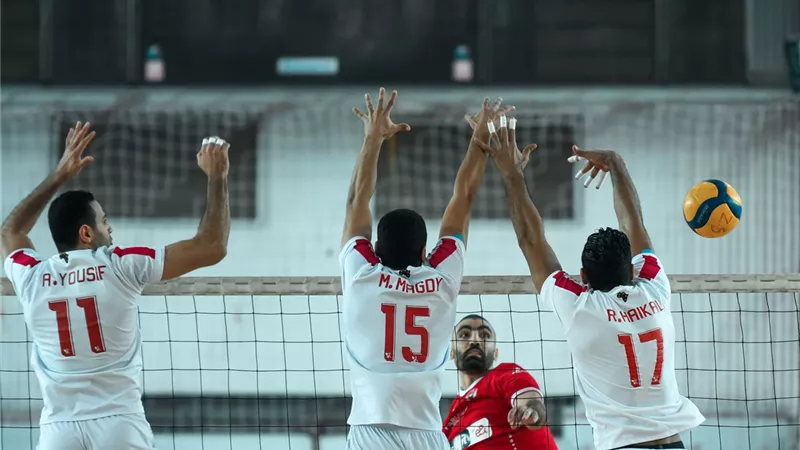 الأهلي يفوز على الزمالك في قمة دوري الطائرة