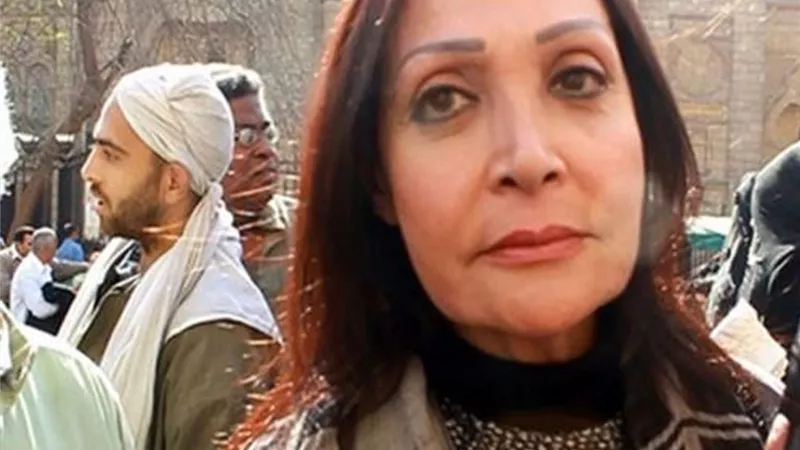 الموت يفجع الفنانة تيسير فهمي