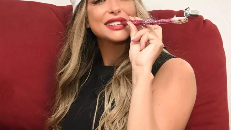 أبطال مسرحية 