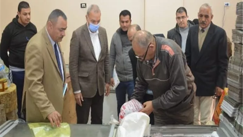 محافظ القليوبية يضبط 5000 ك لحوم فاسدة و15 طن أرز بشبين القناطر