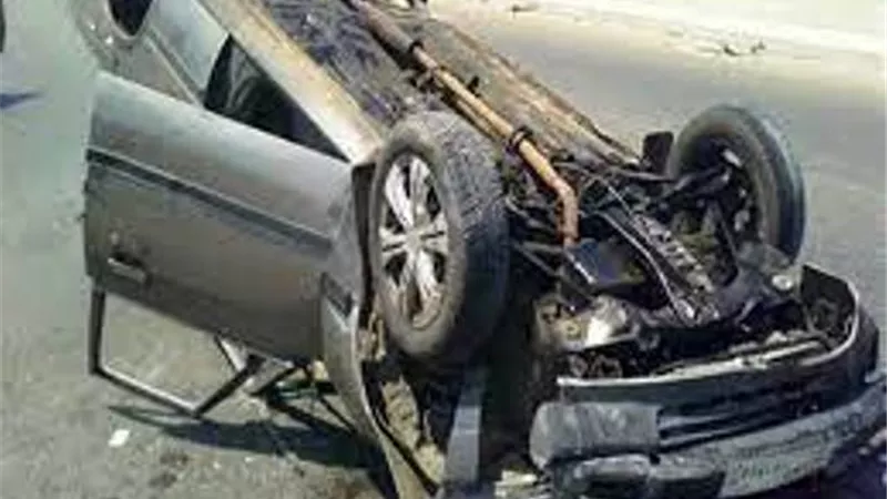 مصرع وإصابة 2 إثر إنقلاب سيارة بصحراوي البحيرة