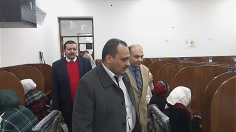نائب جامعة بنها يتفقد الامتحانات بكليتى الحاسبات والعلاج الطبيعى