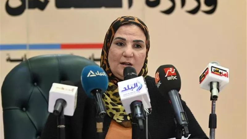 وزيرةالتضامن تعلن تنظيم مصرالمعرض العربي للأسرالمنتجة 