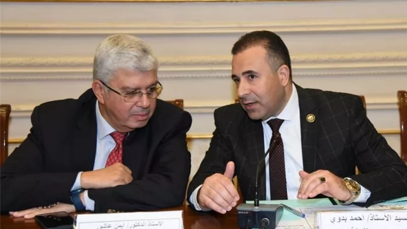النائب أحمد بدوي يبحث مع وزير التعليم العالي تشغيل منظومة التحول الرقمي بالمستشفيات