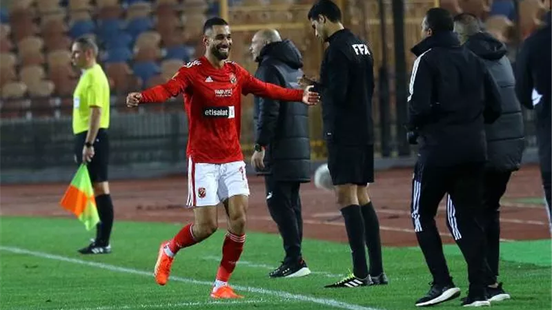 السولية يعزز تقدم الأهلى على بيراميدز بالهدف الثانى.. شاهد