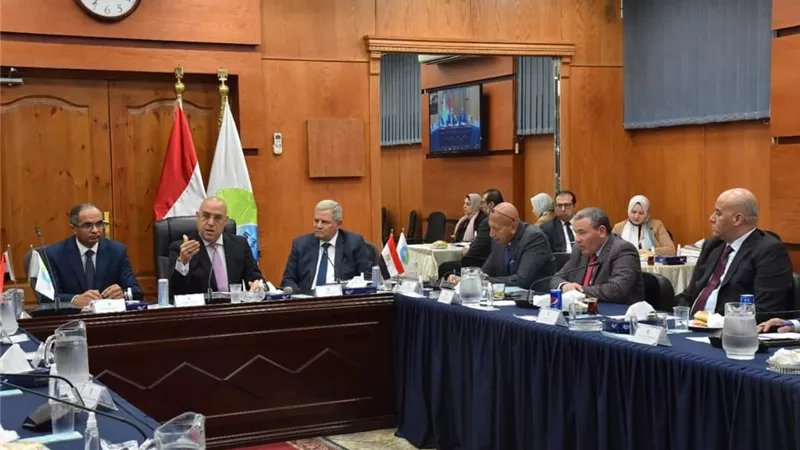الاسكان :توجيهات لشركات المياه لتطوير الأداء وحوكمة منظومة العمل