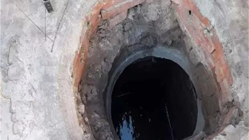 مصرع مواطن إثر انهيار بيارة صرف صحى فى مركز إدكو