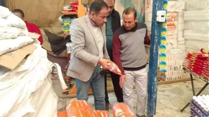 تحرير 10 محاضر مخالفة خلال حملة رقابية بمركز العدوة بالمنيا