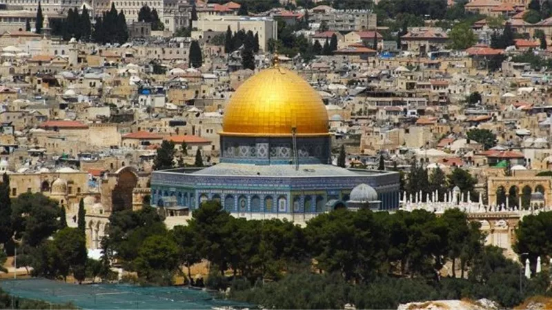 فرنسا تؤكد تمسكها بالوضع الراهن في القدس محذرة من التصعيد