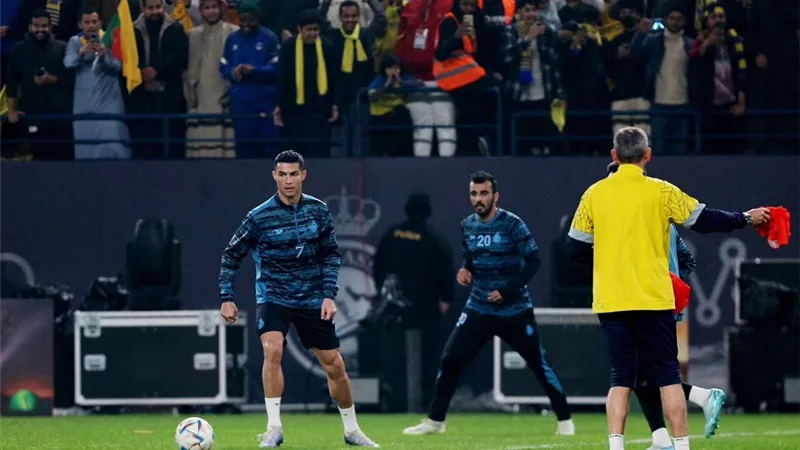 رونالدو يخوض مرانه الأول مع النصر السعودي - شاهد
