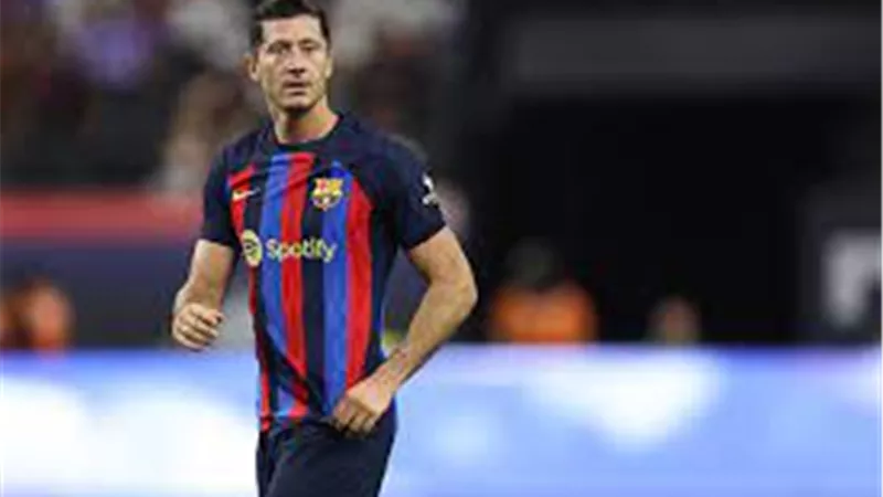 تشافي يعلن قائمة برشلونة لمواجهة إنتر سيتي في كأس ملك إسبانيا