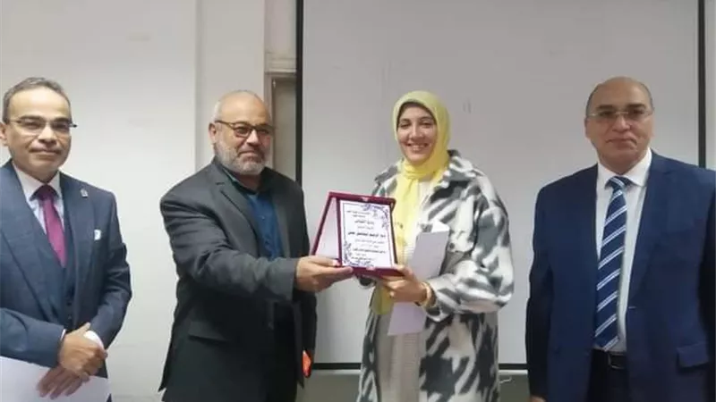 كلية طب المنيا تكرم الأطباء الحاصلين على جائزه النشر الدولي