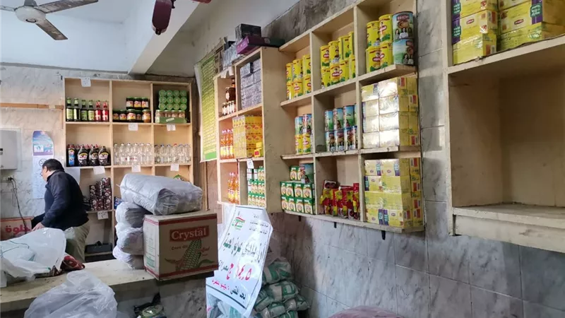 57منفذاً ثابتاً ومتحركاً لبيع السلع الغذائية بأسعار مخفضة بالفيوم