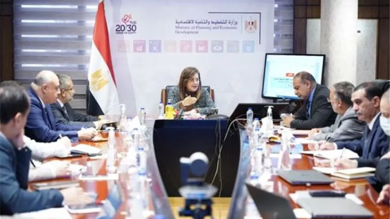 وزيرة التخطيط عقد اجتماعًا لوضع ملامح خطة 23/2024