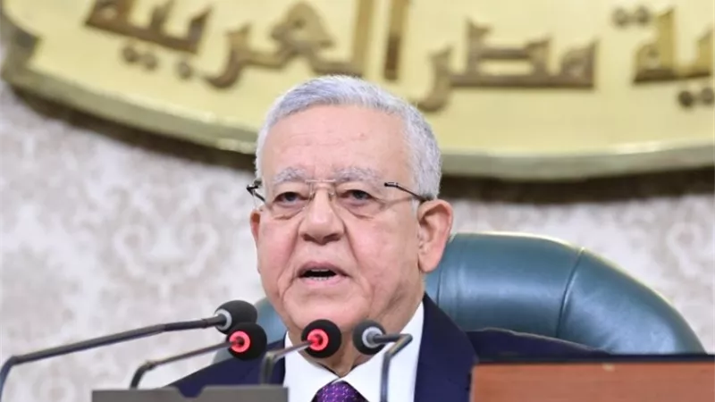 رئيس مجلس النواب يهنئ البابا تواضروس بعيد الميلاد المجيد