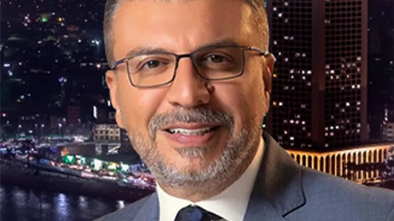 عمرو الليثي يهنئ البابا تواضروس بعيد الميلاد المجيد
