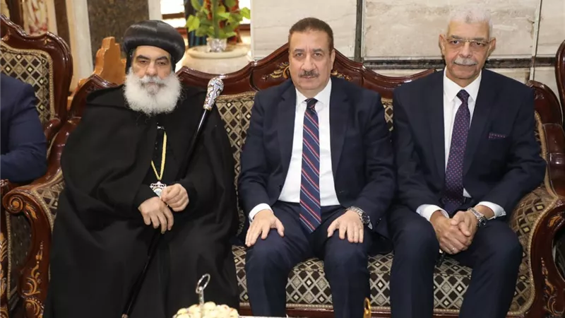 المحافظ ورئيس الجامعة يهنئان الأنبا بنيامين بعيد الميلاد المجيد