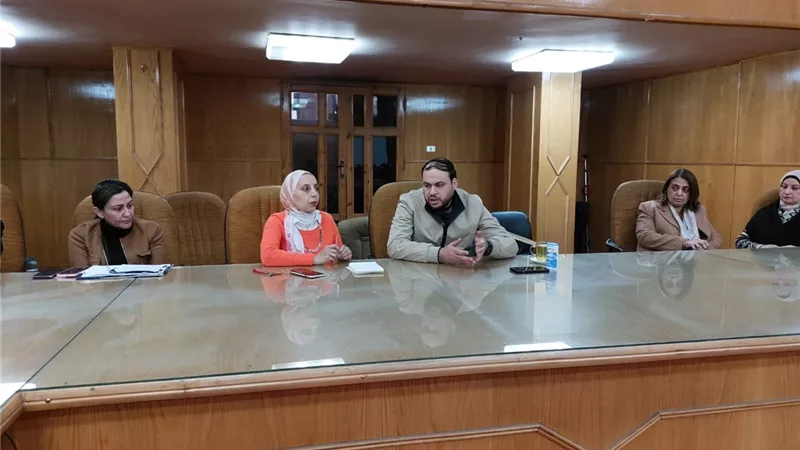 مدير صحة الإسماعيلية يستعرض خطة تطوير المنظومة الطبية