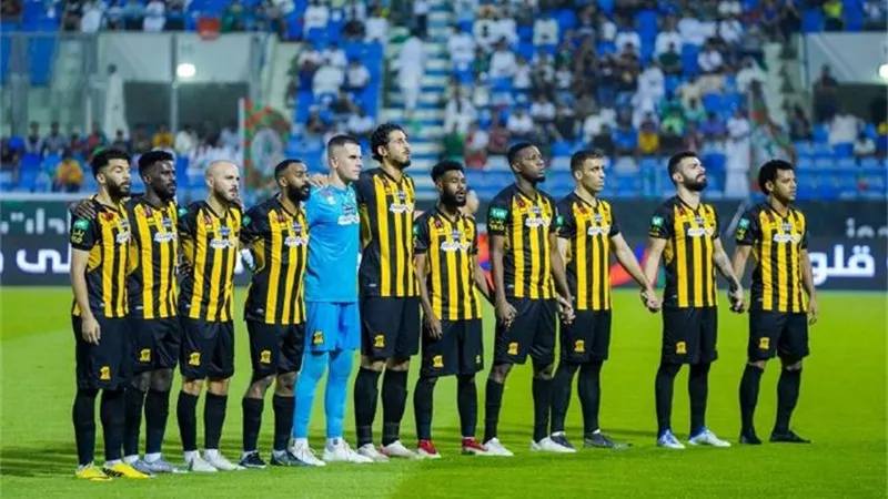 حجازى وحامد على رأس تشكيل إتحاد جدة أمام الهلال السعودى