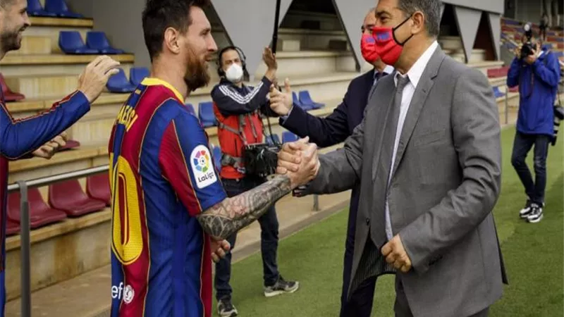خوان لابورتا : ميسى سيتواجد ببرشلونة فى النهاية