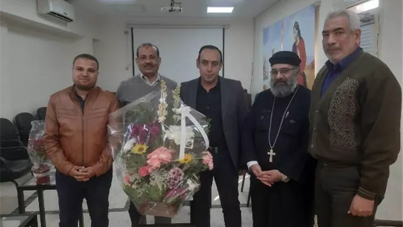 قيادات جهاز الشروق تزور الكنيسة للتهنئة بعيد الميلاد.. بالصور