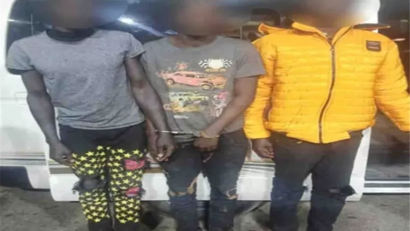 سقوط 3 أجانب قتلوا شخصا وأصابوا آخر أثناء سرقتهما في الأزبكية