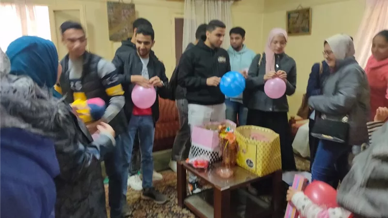 طلاب صيدلة المنصورة الجديدة يزورون دار الطفولة لذوي الهمم..صور