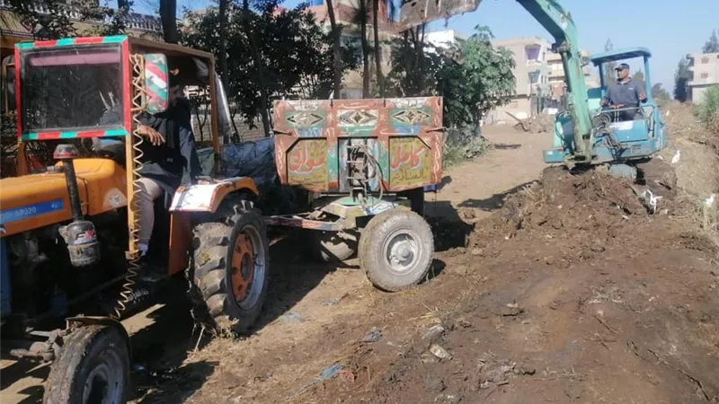 حملات نظافة ورفع المخلفات بمدن وقرى كفر الشيخ