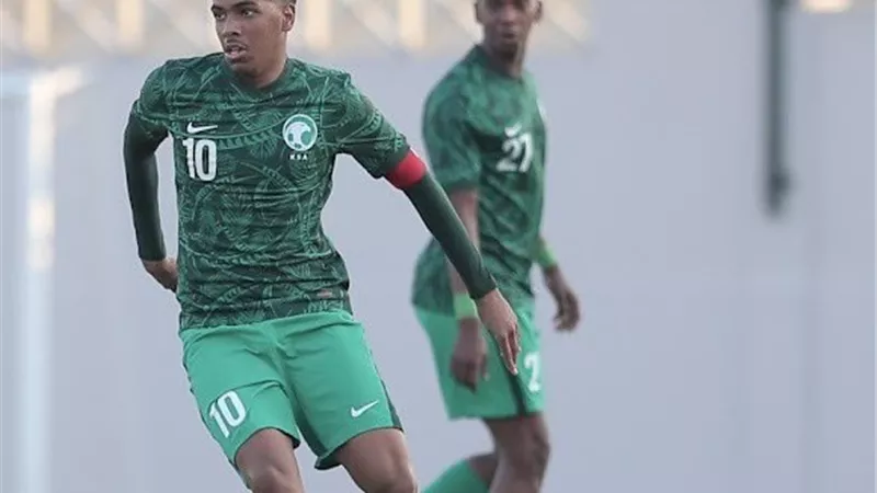الشوط الأول .. منتخب السعودية يتقدم على اليمن بهدفين