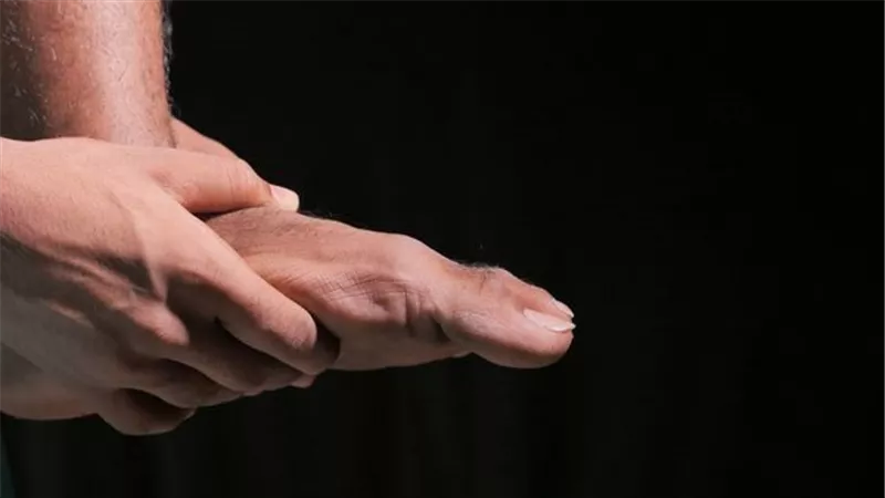 7 أمراض يمكنك اكتشافها بالنظر إلى قدميك