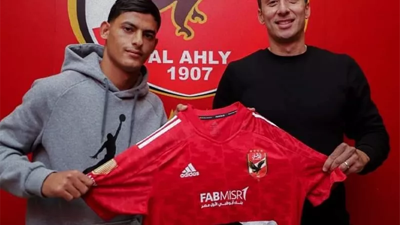 الأهلي يضم كريستو لاعب النجم الساحلي لمدة أربع سنوات ونصف