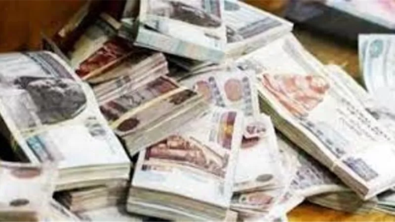 المستريح استولى على 8 ملايين من جيرانه لتشغيلها فى فساتين الزفاف
