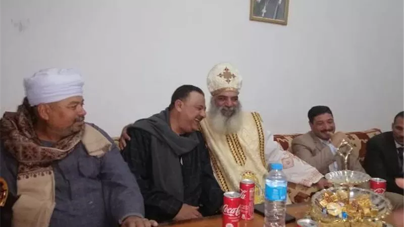 الشعب الجمهورى يهنئ الأخوة الأقباط بأبوتشت بعيد الميلاد المجيد