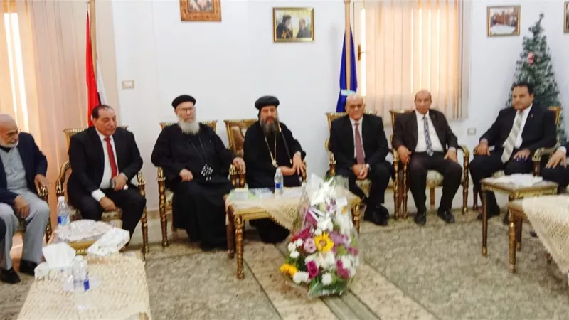 حماة الوطن يهنئ أسقف السويس