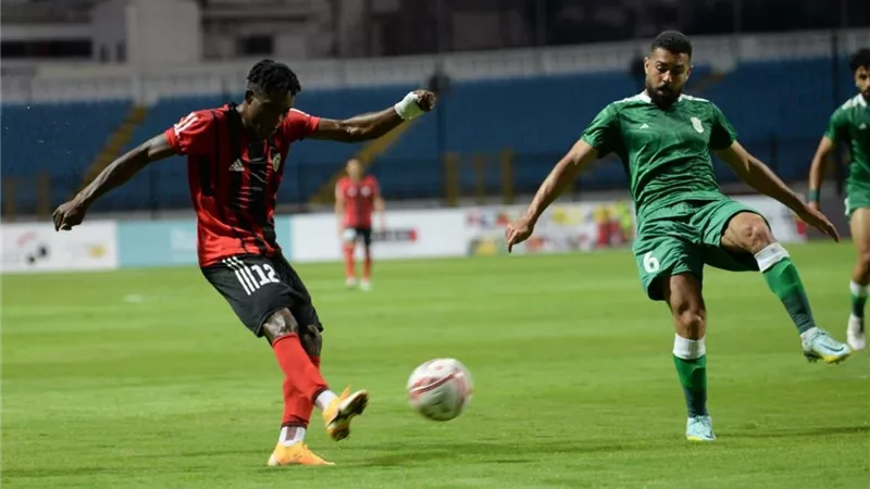 الشوط الأول.. المصري يتقدم على الاتحاد السكندري بهدف