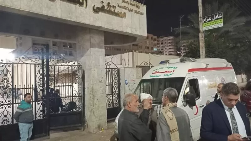 خروج جثمان زينب ضحية زوجها من مستشفي المنصورة.. صور