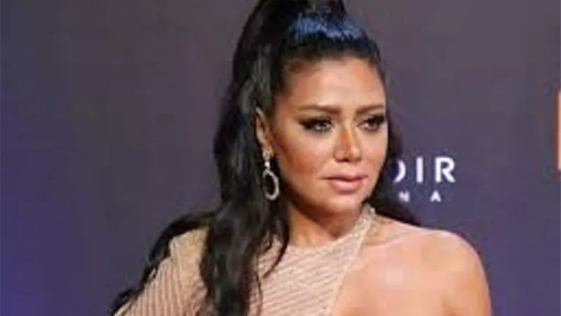 رانيا يوسف تهنئ الاقباط بـ عيد الميلاد المجيد