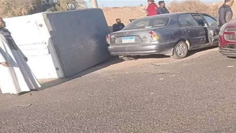 مصرع وإصابة 2 في تصادم سيارة ملاكي وأخرى نقل فى قنا