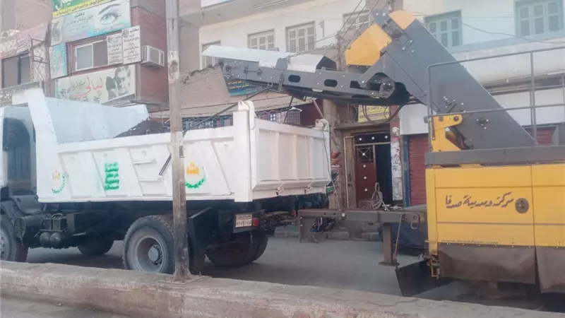 رفع مخلفات وقمامة خلال حملات للنظافة بأسيوط