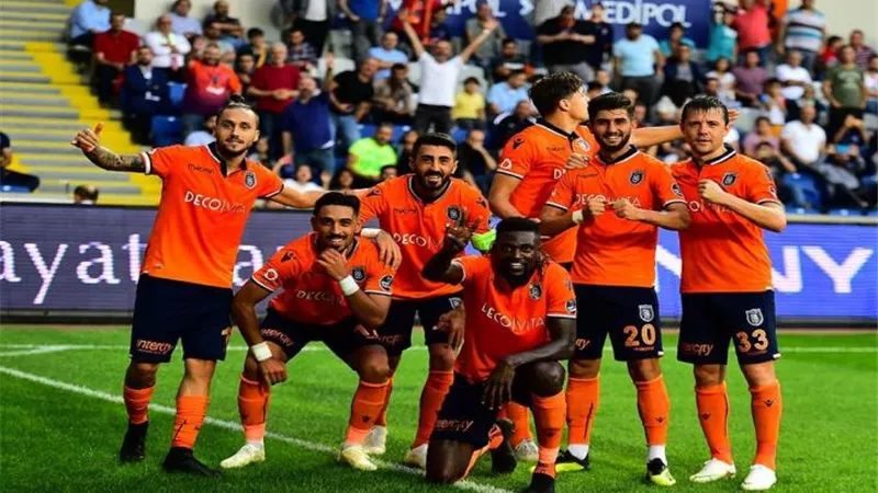 الدورى التركى .. باشاك شهير يهزم أضنه بهدفين